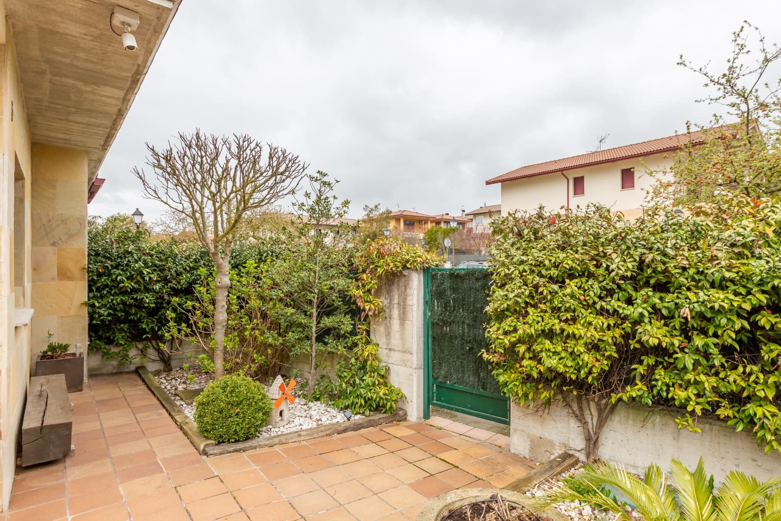 4 bedroom Villa for sale in Elorz with garage - € 374,000 (Ref: 9726462)