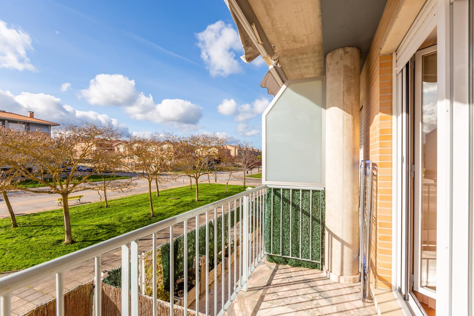 3 bedroom Flat for sale in Berrioplano with garage - € 280,000 (Ref: 9726463)