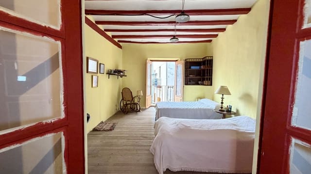 4 bedroom Villa for sale in Lodosa - € 120,000 (Ref: 9729218)