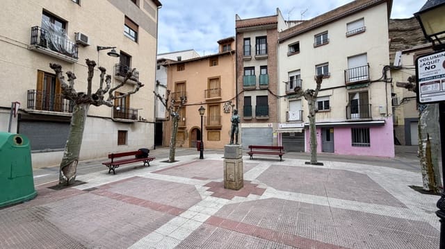 4 bedroom Villa for sale in Lodosa - € 120,000 (Ref: 9729218)