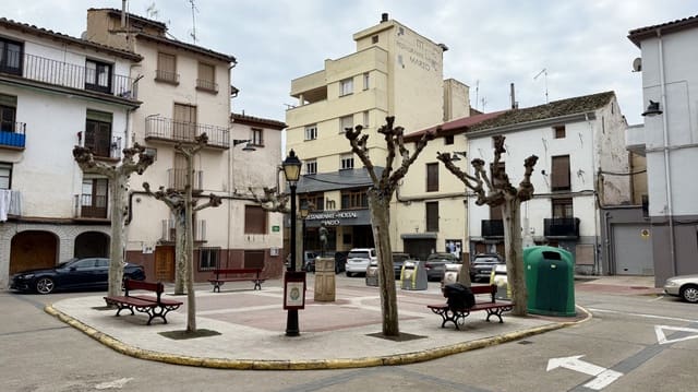 4 bedroom Villa for sale in Lodosa - € 120,000 (Ref: 9729218)