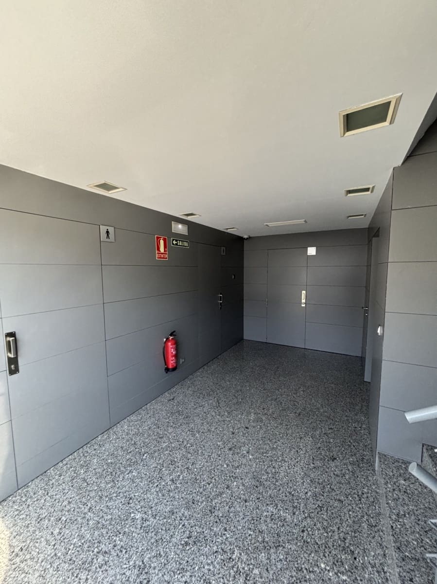Oficina en Aranguren en venta - 125.000 € (Ref: 9735320)