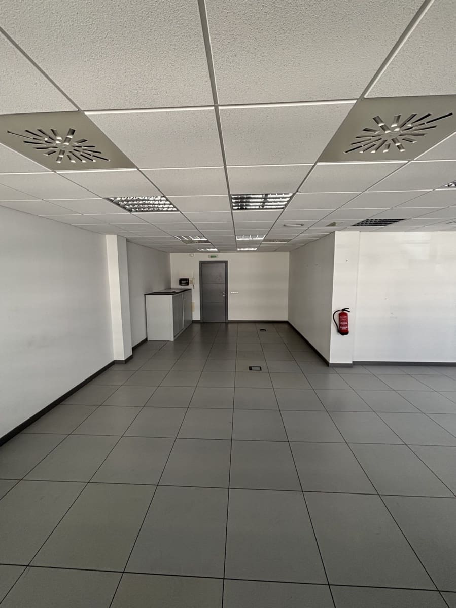 Oficina en Aranguren en venta - 125.000 € (Ref: 9735320)