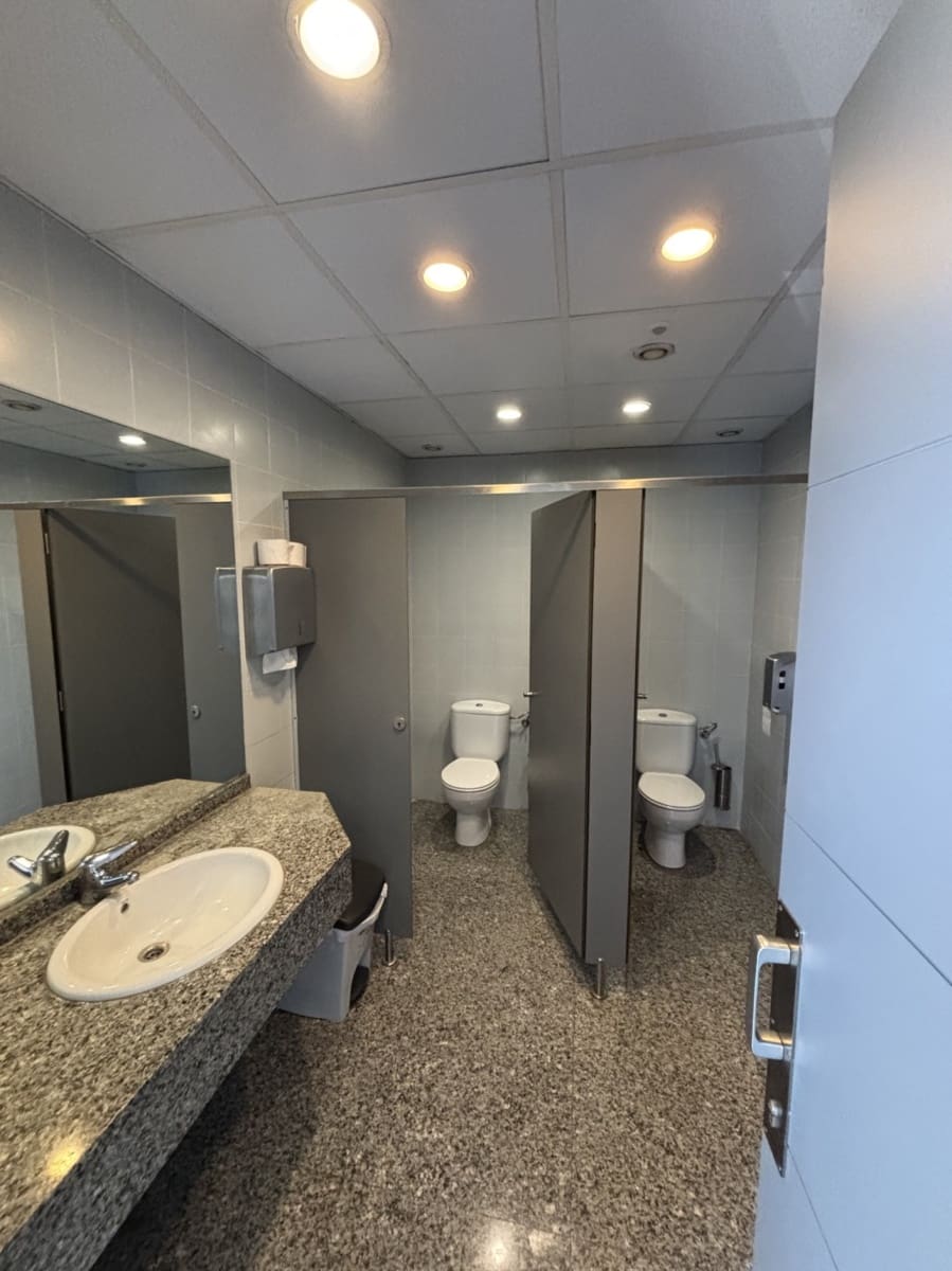 Oficina en Aranguren en venta - 125.000 € (Ref: 9735320)