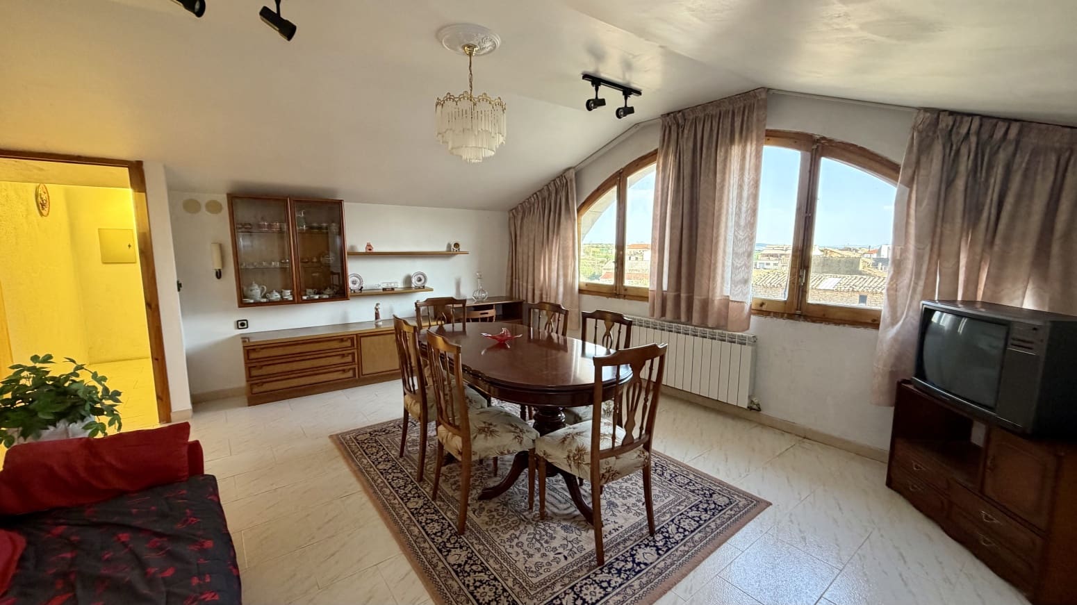 4 bedroom Villa for sale in Allo - € 205,000 (Ref: 9735321)