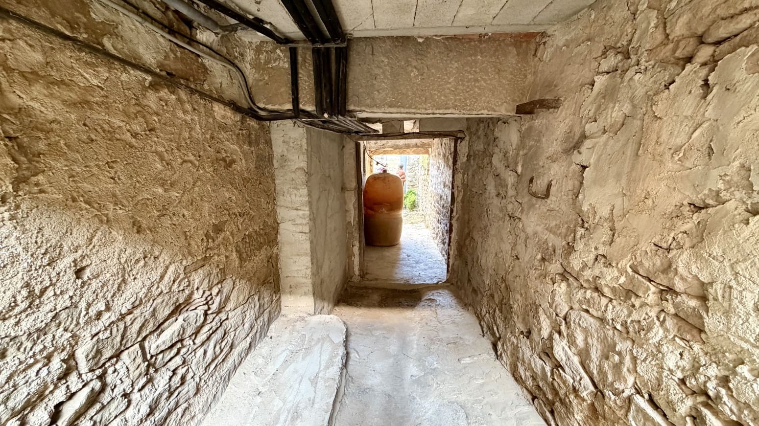 4 bedroom Villa for sale in Allo - € 205,000 (Ref: 9735321)