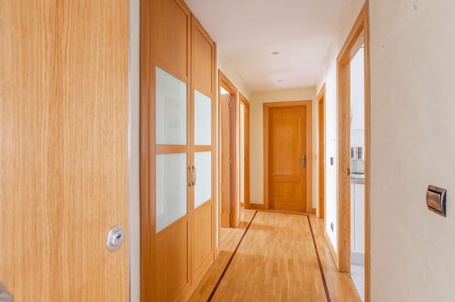 Piso de 3 habitaciones en Pamplona / Iruña en venta con garaje - 315.000 € (Ref: 9738334)