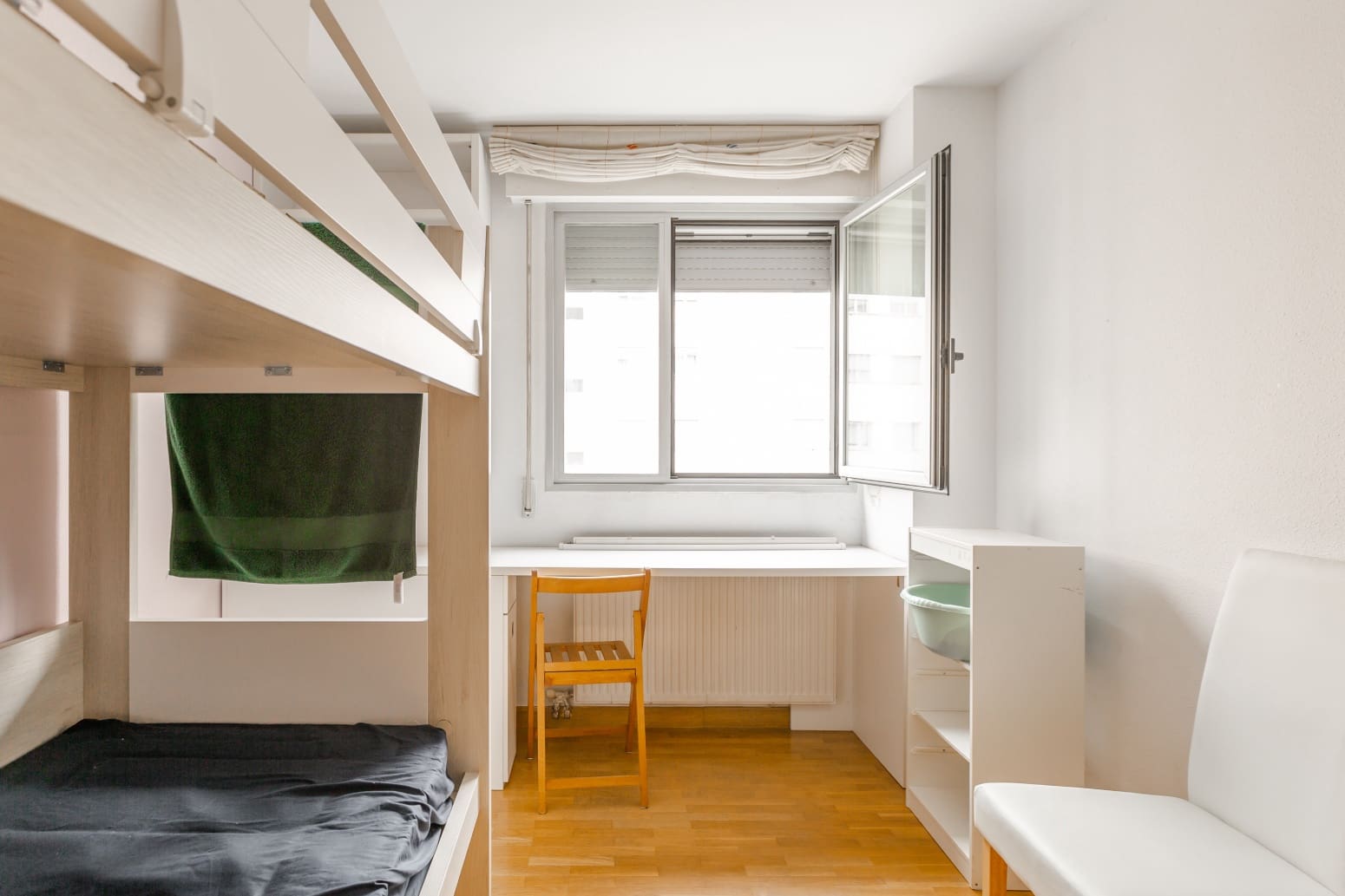 3 bedroom Flat for sale in Pamplona / Iruna with garage - € 315,000 (Ref: 9738334)