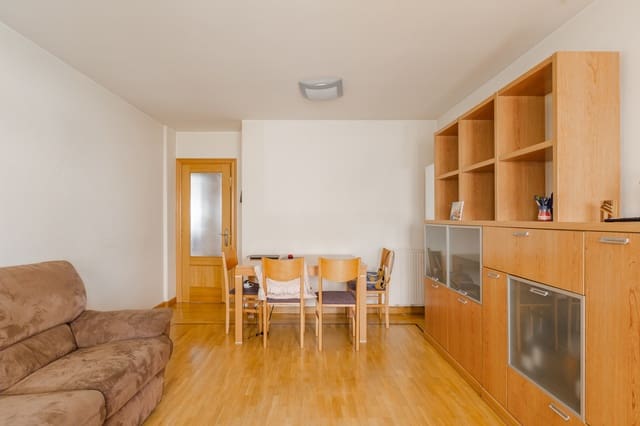 Piso de 3 habitaciones en Pamplona / Iruña en venta con garaje - 315.000 € (Ref: 9738334)