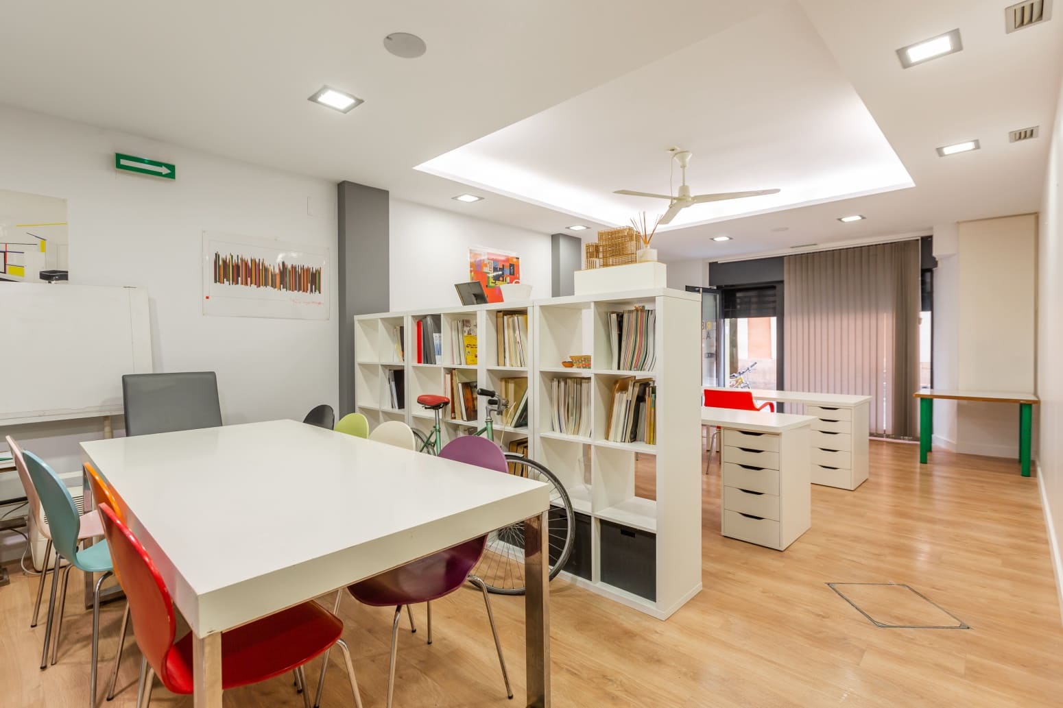 Erhverv til salg i Pamplona / Iruna - € 120.000 (Ref: 9755438)