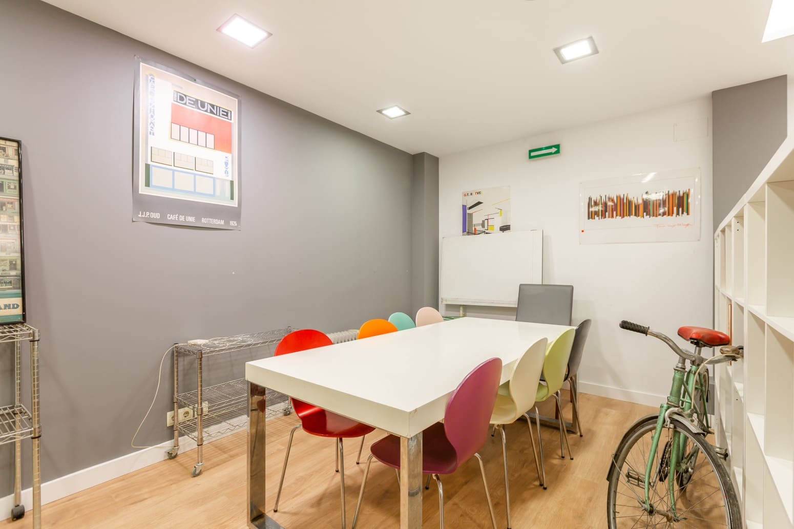 Erhverv til salg i Pamplona / Iruna - € 120.000 (Ref: 9755438)