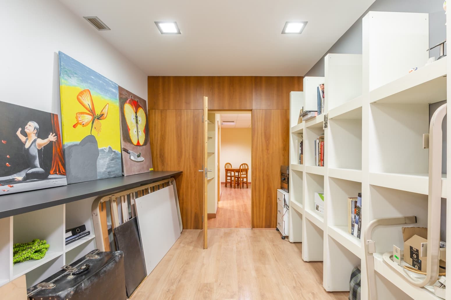 Erhverv til salg i Pamplona / Iruna - € 120.000 (Ref: 9755438)