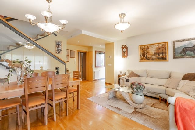 3 soveværelse Villa til salg i Monreal med garage - € 370.000 (Ref: 9755440)