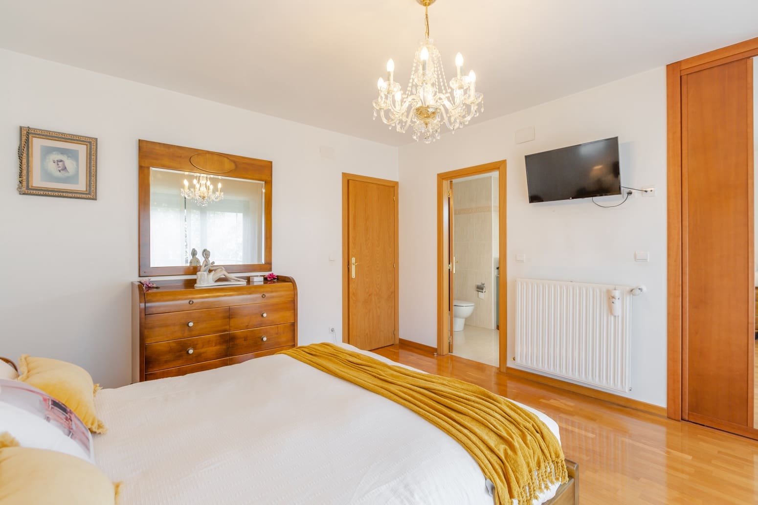 3 soveværelse Villa til salg i Monreal med garage - € 370.000 (Ref: 9755440)