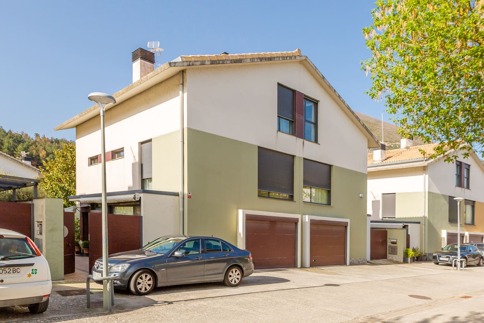 3 soveværelse Villa til salg i Monreal med garage - € 370.000 (Ref: 9755440)