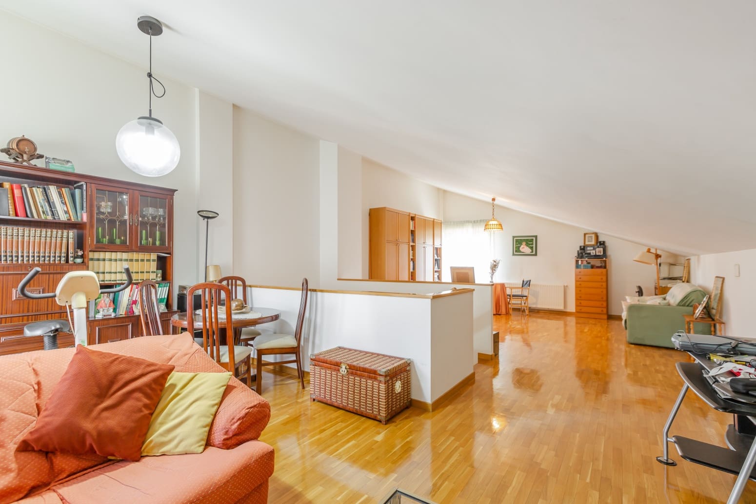 3 soveværelse Villa til salg i Monreal med garage - € 370.000 (Ref: 9755440)