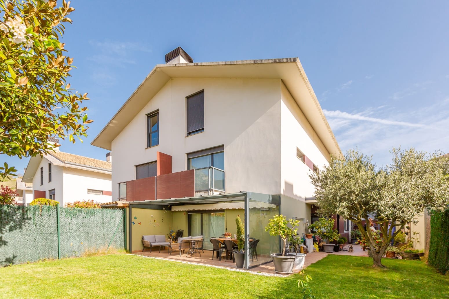 3 soveværelse Villa til salg i Monreal med garage - € 370.000 (Ref: 9755440)