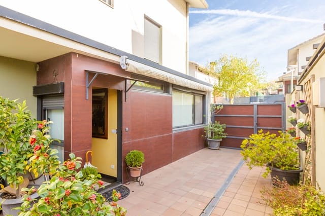 3 soveværelse Villa til salg i Monreal med garage - € 370.000 (Ref: 9755440)