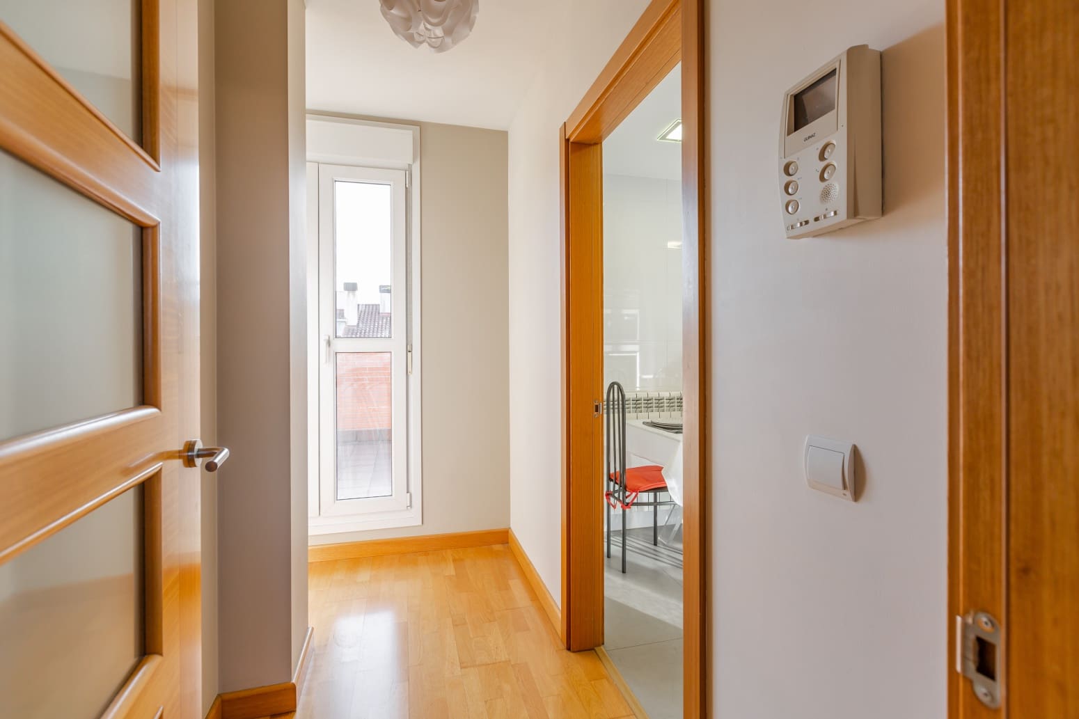 2 slaapkamer Flat te koop in Pamplona met garage - € 350.000 (Ref: 9755441)