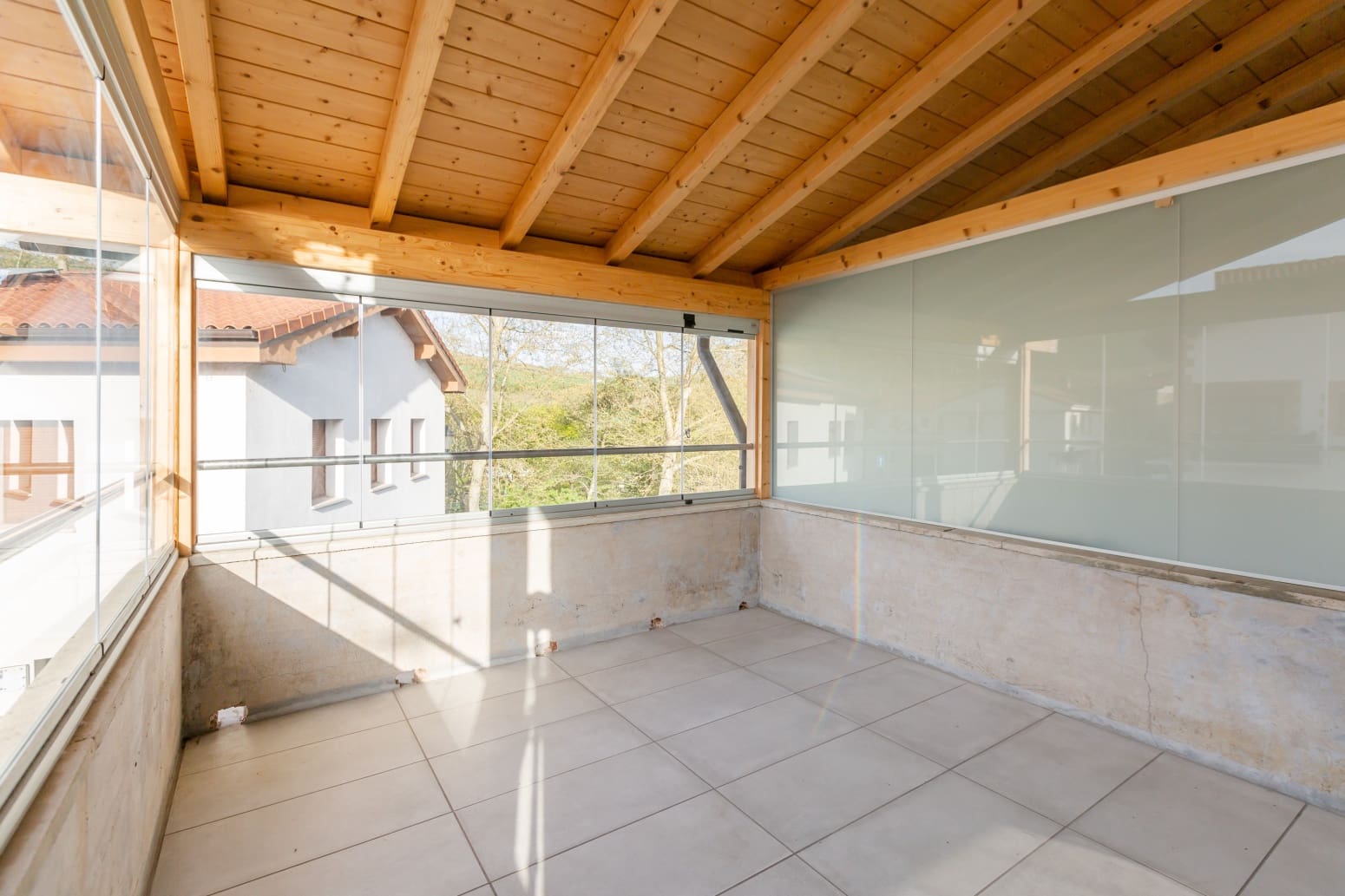 4 soveværelse Lejlighed til salg i Ezcabarte med garage - € 230.000 (Ref: 9758676)