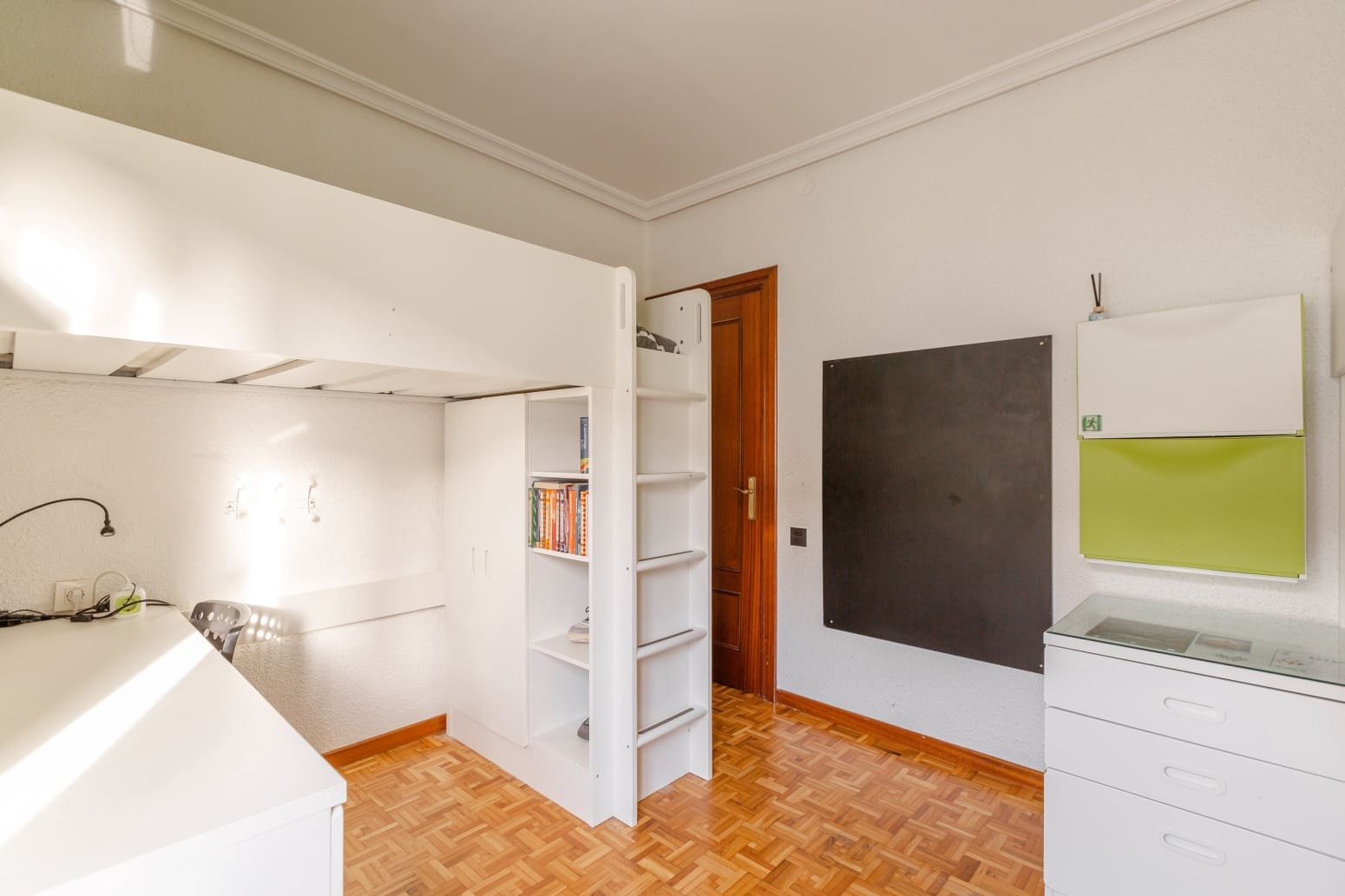 4 soveværelse Lejlighed til salg i Ezcabarte med garage - € 230.000 (Ref: 9758676)