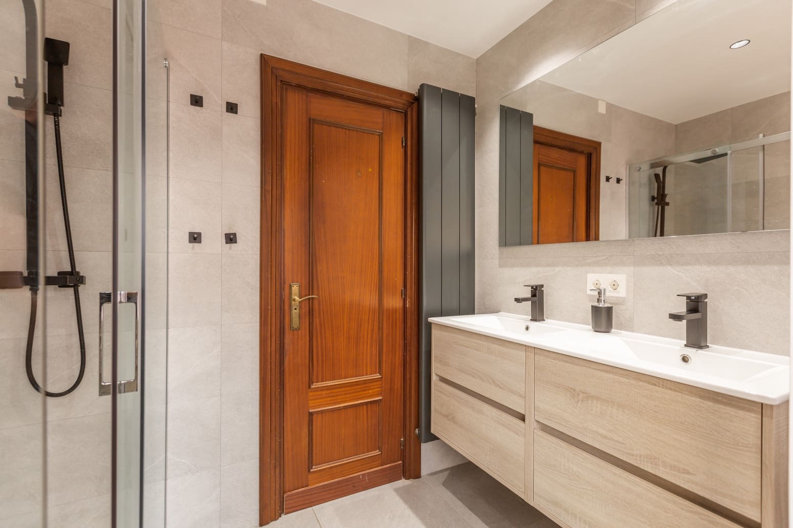 4 soveværelse Lejlighed til salg i Ezcabarte med garage - € 230.000 (Ref: 9758676)