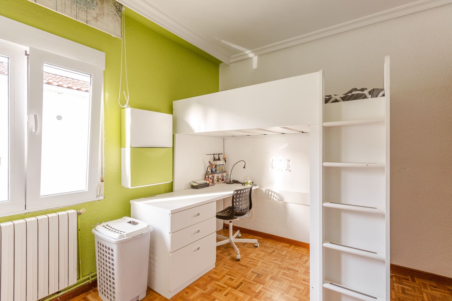 4 soveværelse Lejlighed til salg i Ezcabarte med garage - € 230.000 (Ref: 9758676)