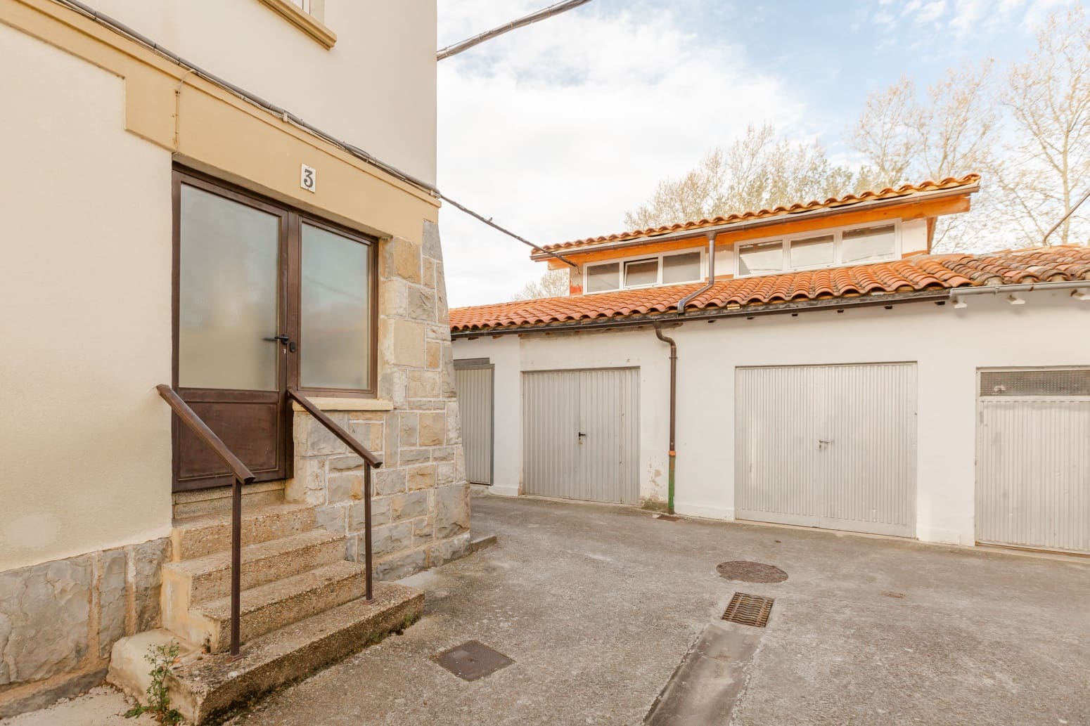 4 soveværelse Lejlighed til salg i Ezcabarte med garage - € 230.000 (Ref: 9758676)