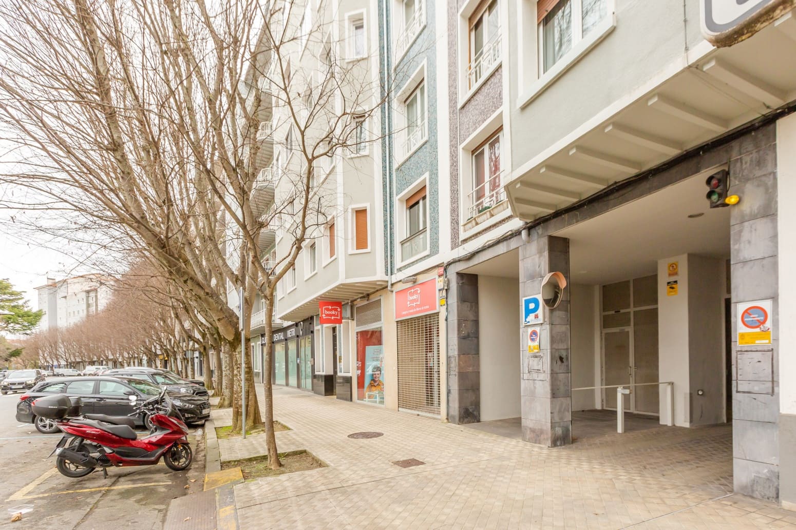 Garage for sale in Pamplona / Iruna - € 29,000 (Ref: 9758677)