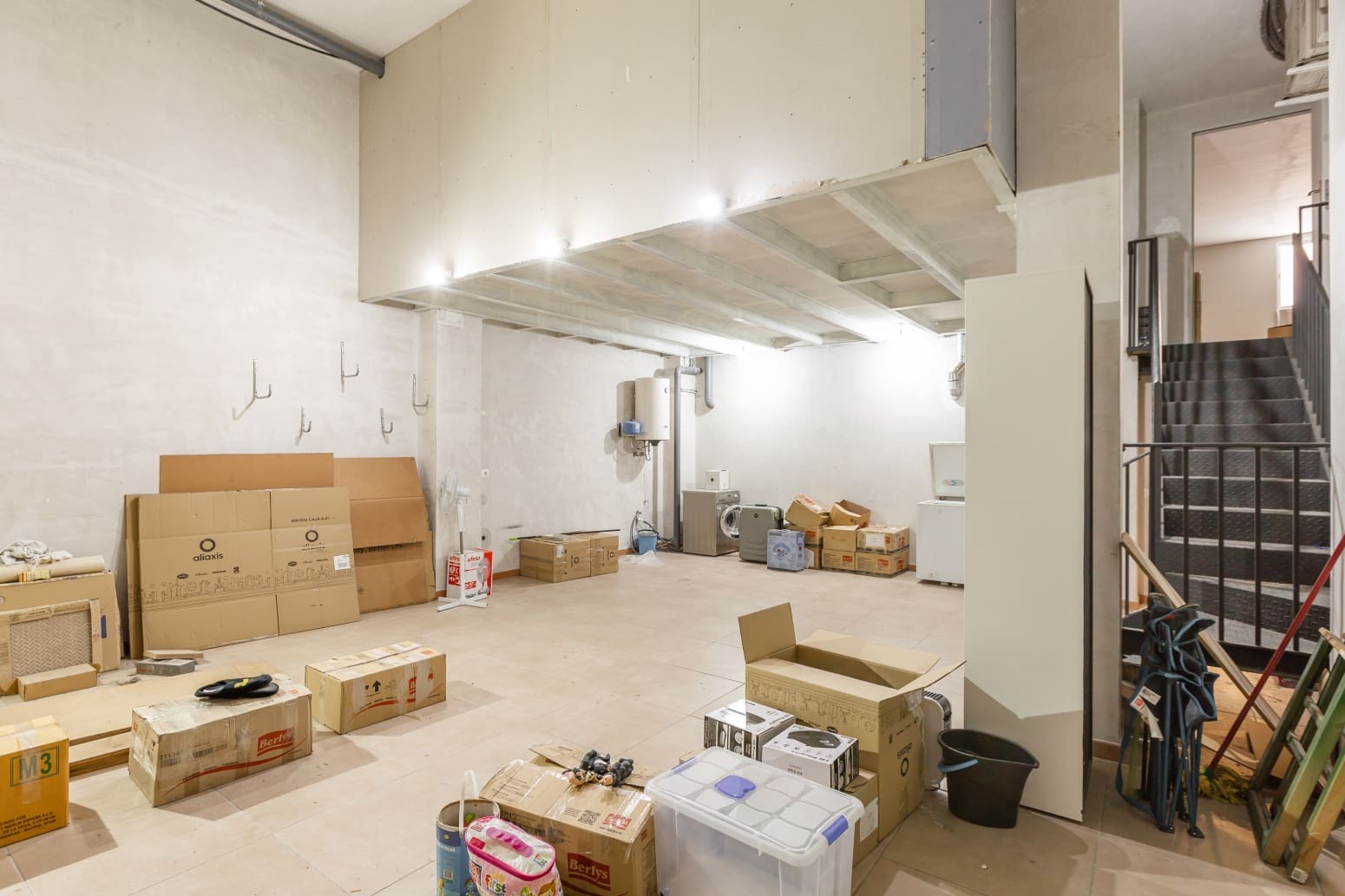 Erhverv til salg i Berriozar med garage - € 220.000 (Ref: 9758678)