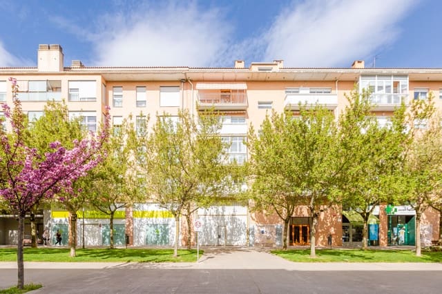 Erhverv til salg i Berriozar med garage - € 220.000 (Ref: 9758678)