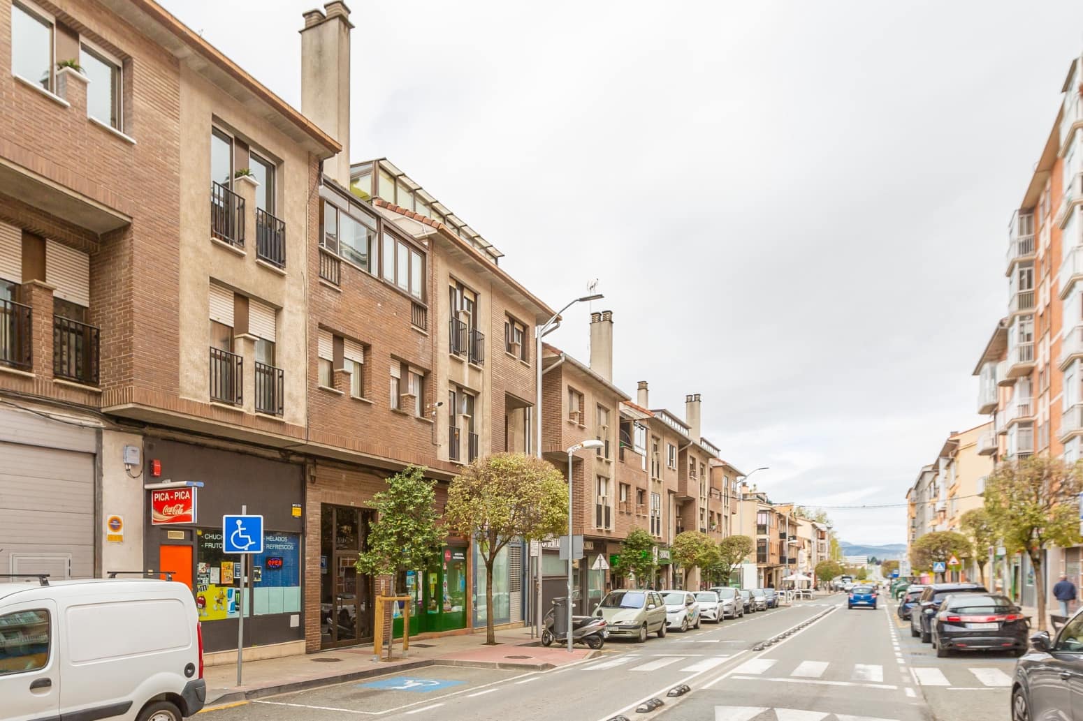 3 bedroom Flat for sale in Noain - € 247,000 (Ref: 9780273)