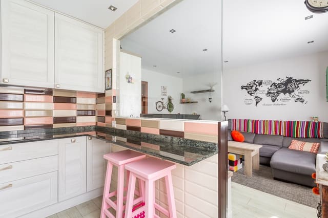 3 soverom Leilighet til salgs i Pamplona - € 225 000 (Ref: 9780274)