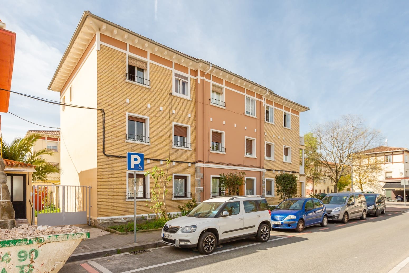 3 bedroom Flat for sale in Pamplona / Iruna - € 225,000 (Ref: 9780274)