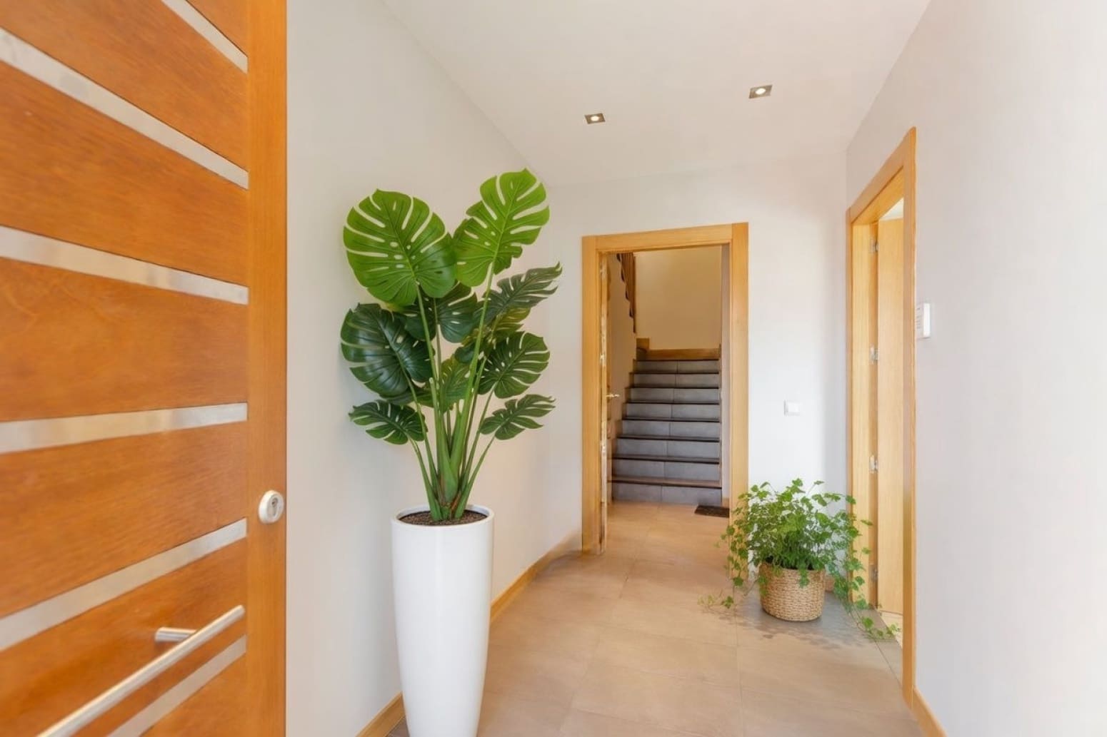 6 makuuhuone Huvila myytävänä paikassa Aibar mukana 
autotalli - 450 000 € (Ref: 9794315)