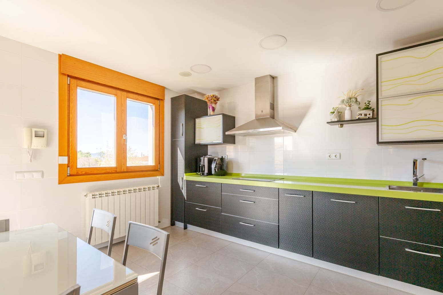 6 makuuhuone Huvila myytävänä paikassa Aibar mukana 
autotalli - 450 000 € (Ref: 9794315)