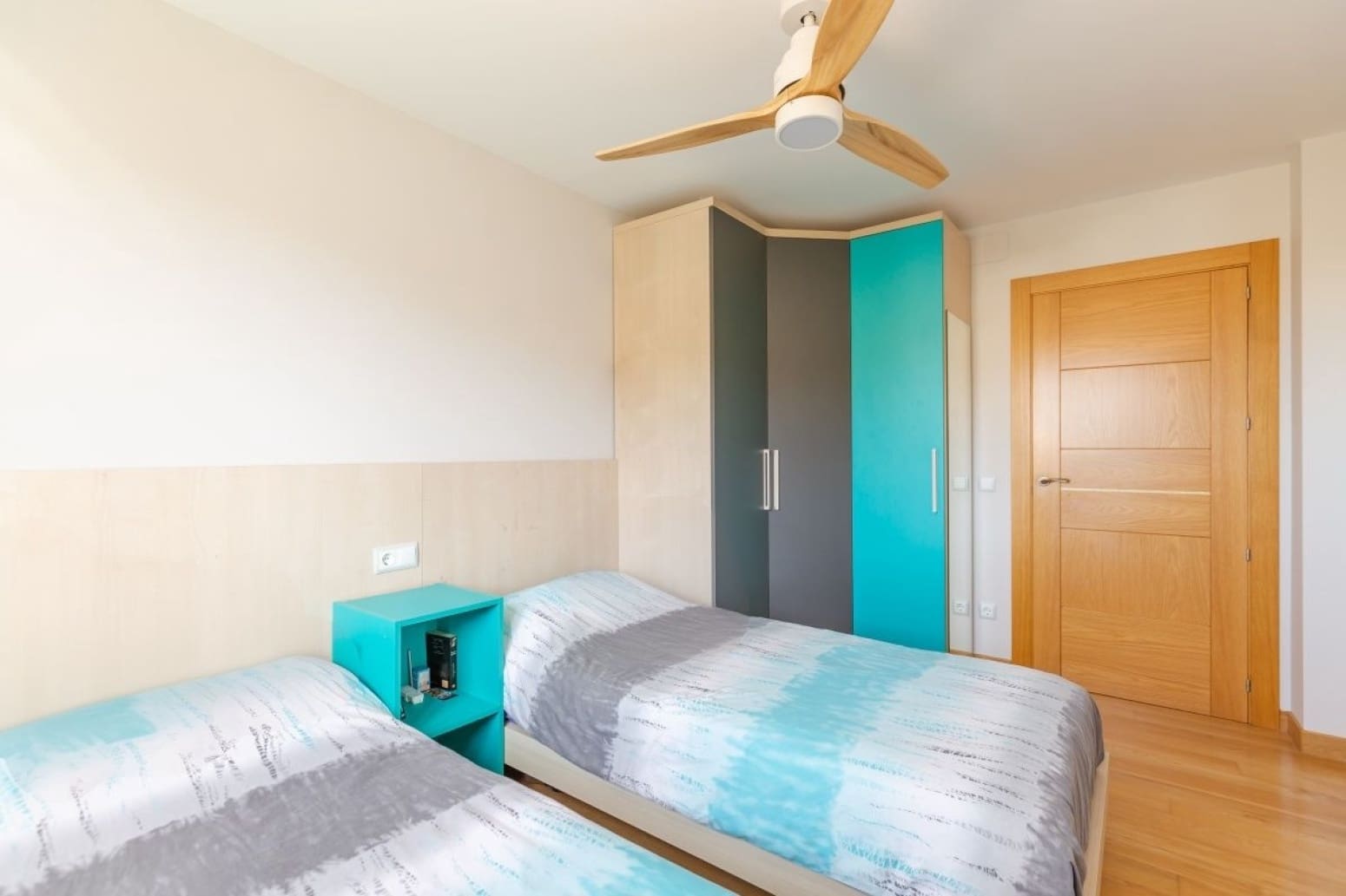 6 makuuhuone Huvila myytävänä paikassa Aibar mukana 
autotalli - 450 000 € (Ref: 9794315)