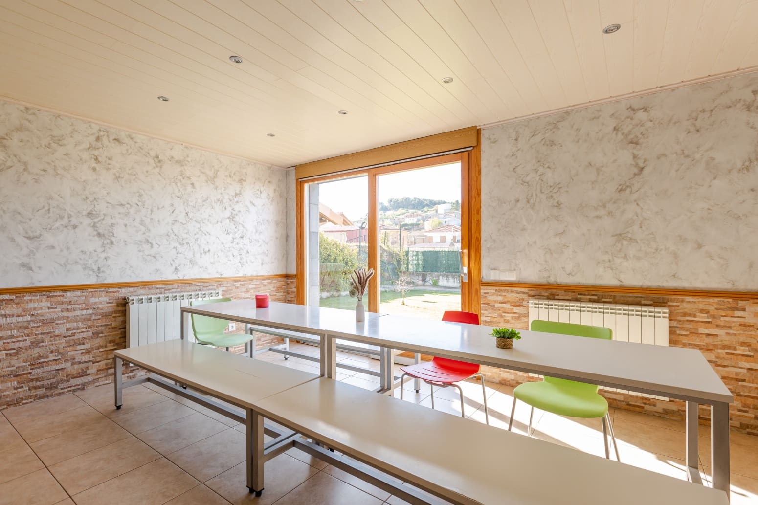 6 makuuhuone Huvila myytävänä paikassa Aibar mukana 
autotalli - 450 000 € (Ref: 9794315)