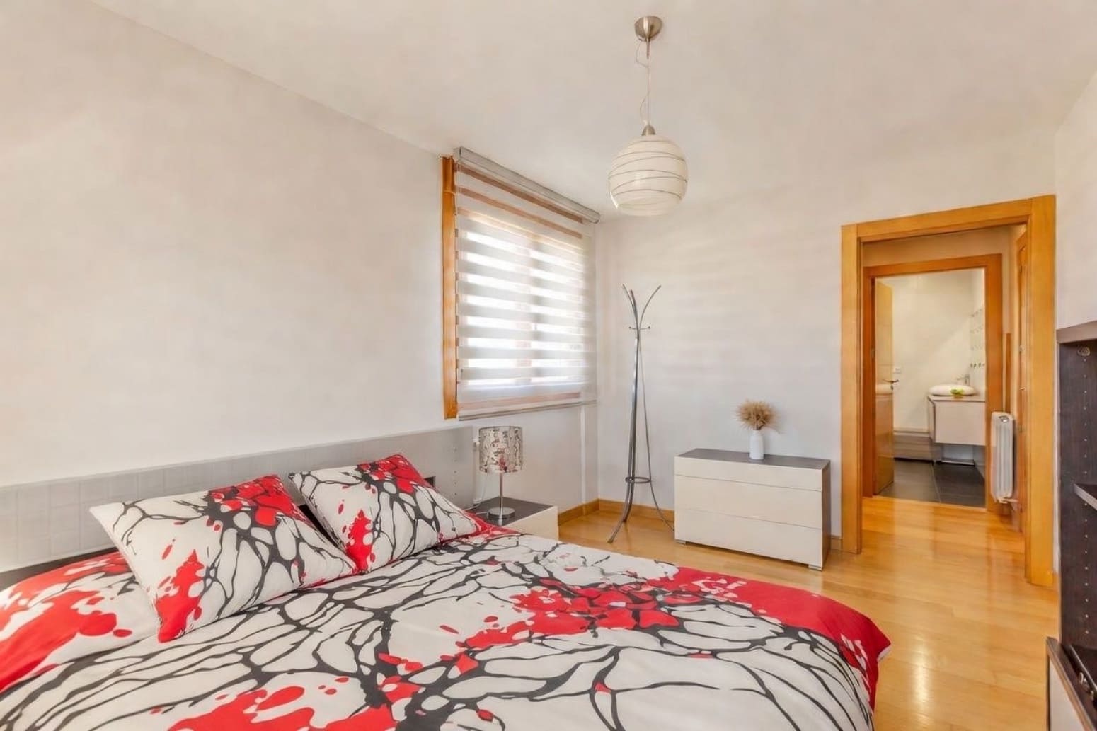 6 makuuhuone Huvila myytävänä paikassa Aibar mukana 
autotalli - 450 000 € (Ref: 9794315)