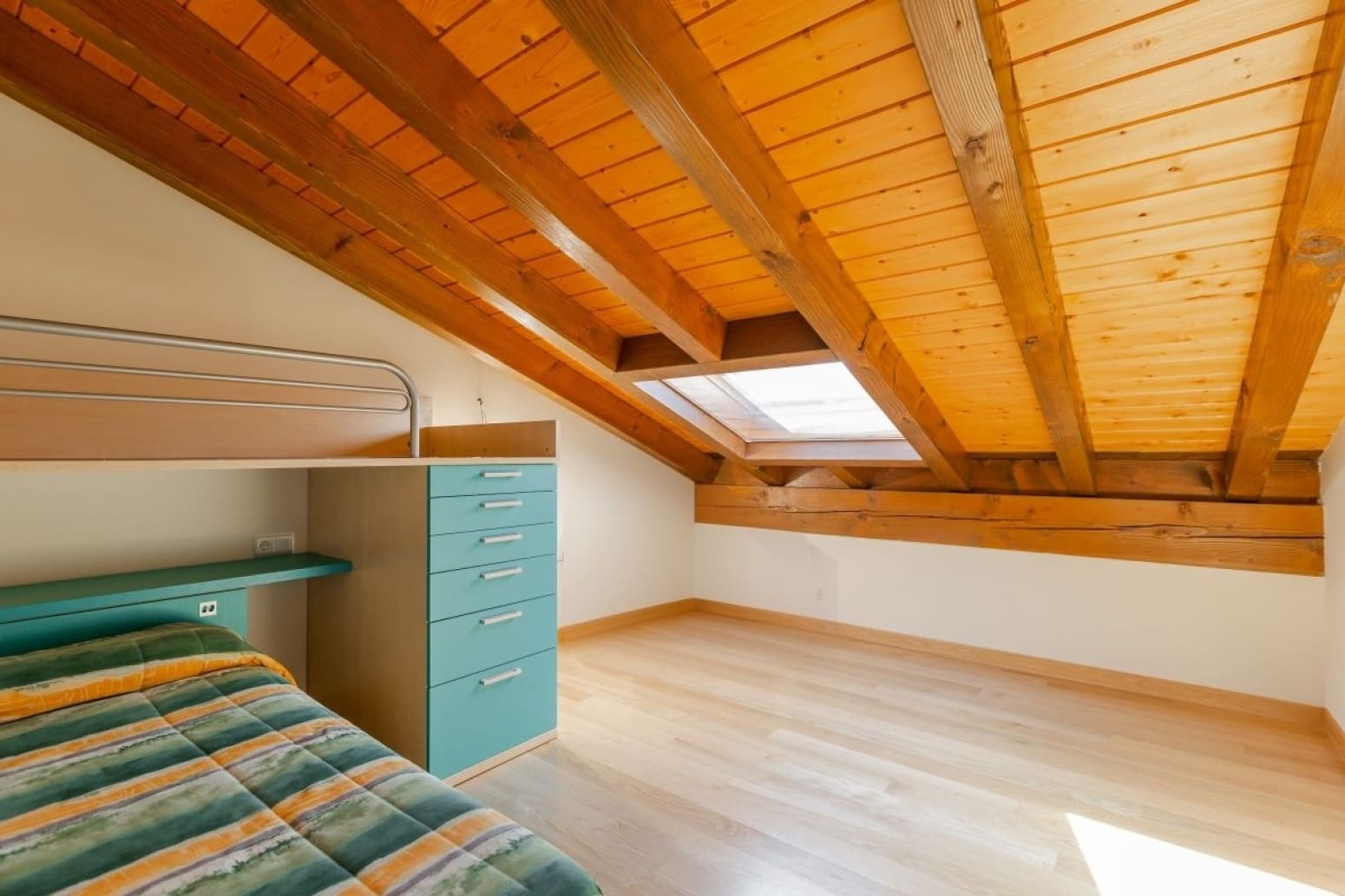 6 makuuhuone Huvila myytävänä paikassa Aibar mukana 
autotalli - 450 000 € (Ref: 9794315)