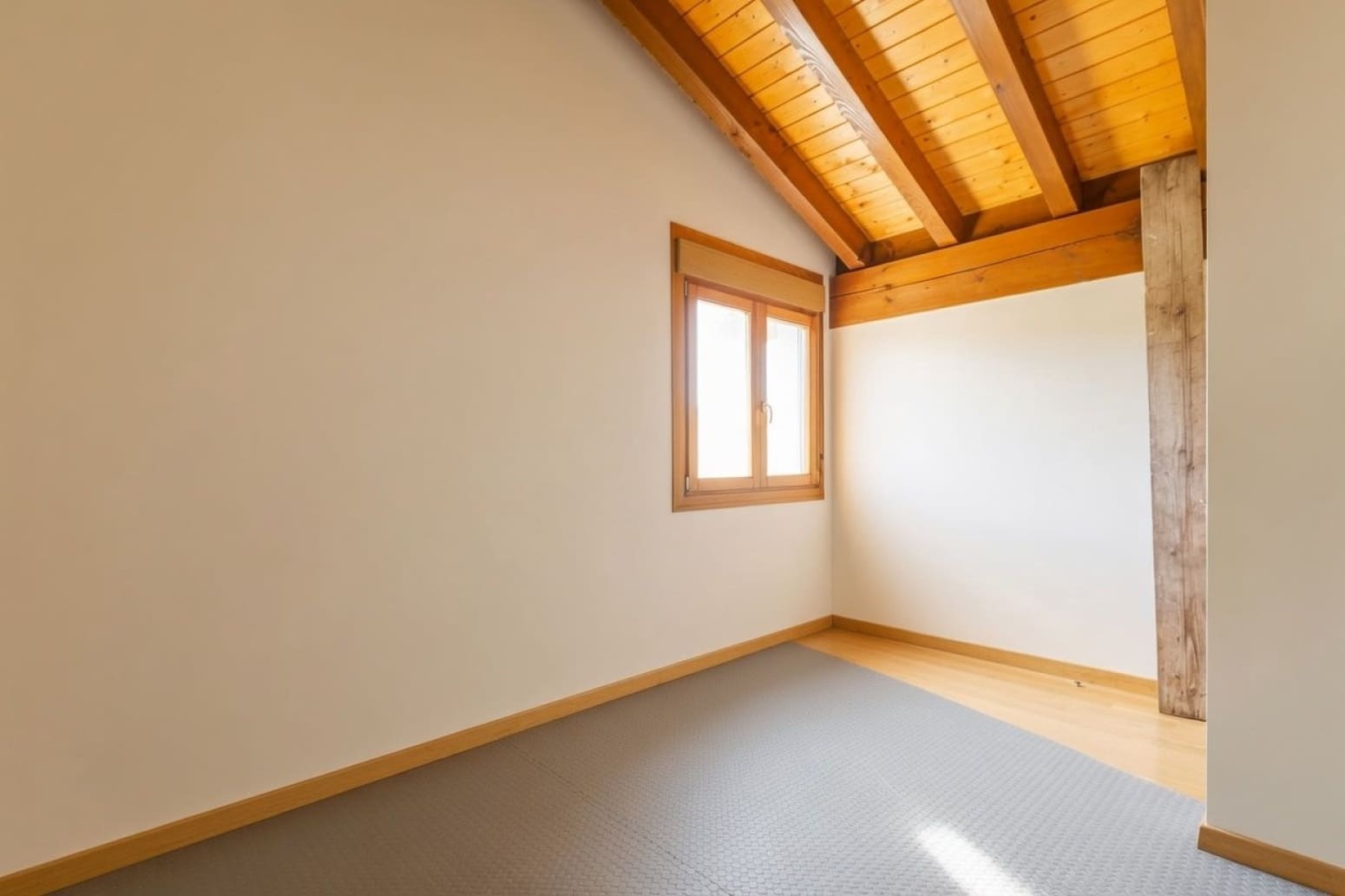 6 makuuhuone Huvila myytävänä paikassa Aibar mukana 
autotalli - 450 000 € (Ref: 9794315)