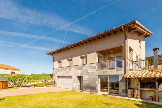 6 makuuhuone Huvila myytävänä paikassa Aibar mukana 
autotalli - 450 000 € (Ref: 9794315)