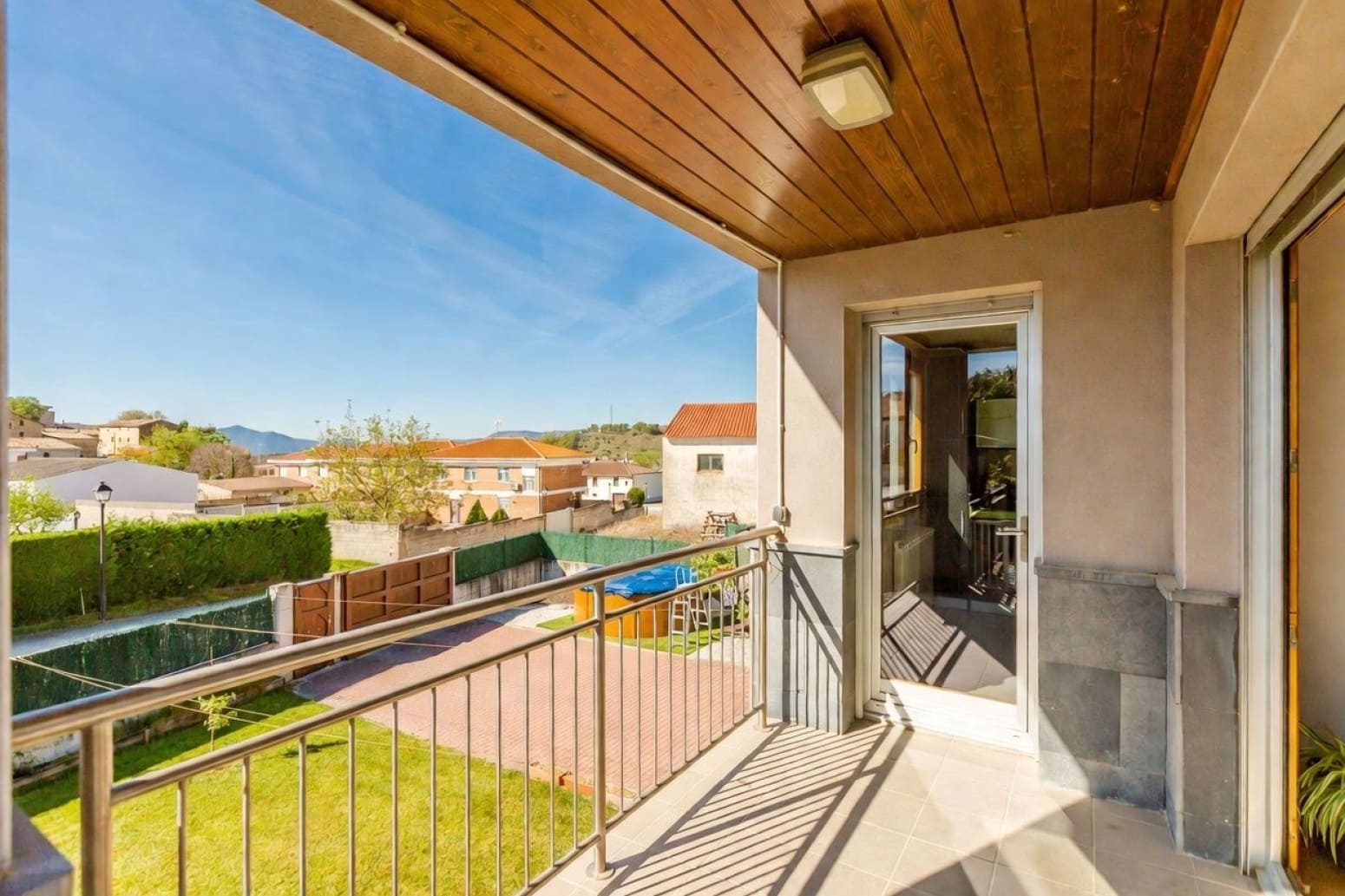 6 makuuhuone Huvila myytävänä paikassa Aibar mukana 
autotalli - 450 000 € (Ref: 9794315)