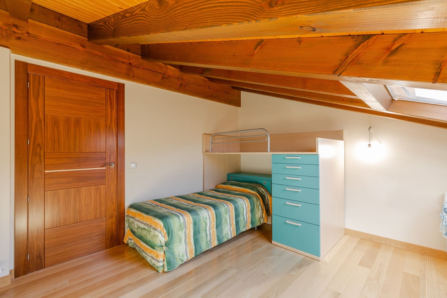 6 makuuhuone Huvila myytävänä paikassa Aibar mukana 
autotalli - 450 000 € (Ref: 9794315)