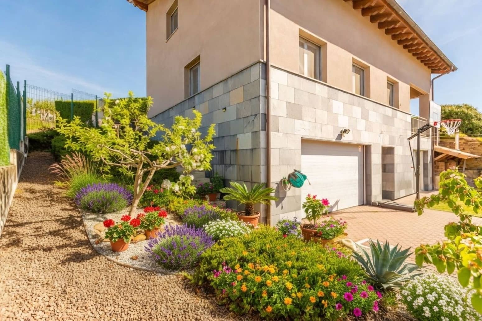 6 makuuhuone Huvila myytävänä paikassa Aibar mukana 
autotalli - 450 000 € (Ref: 9794315)