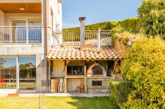 6 makuuhuone Huvila myytävänä paikassa Aibar mukana 
autotalli - 450 000 € (Ref: 9794315)