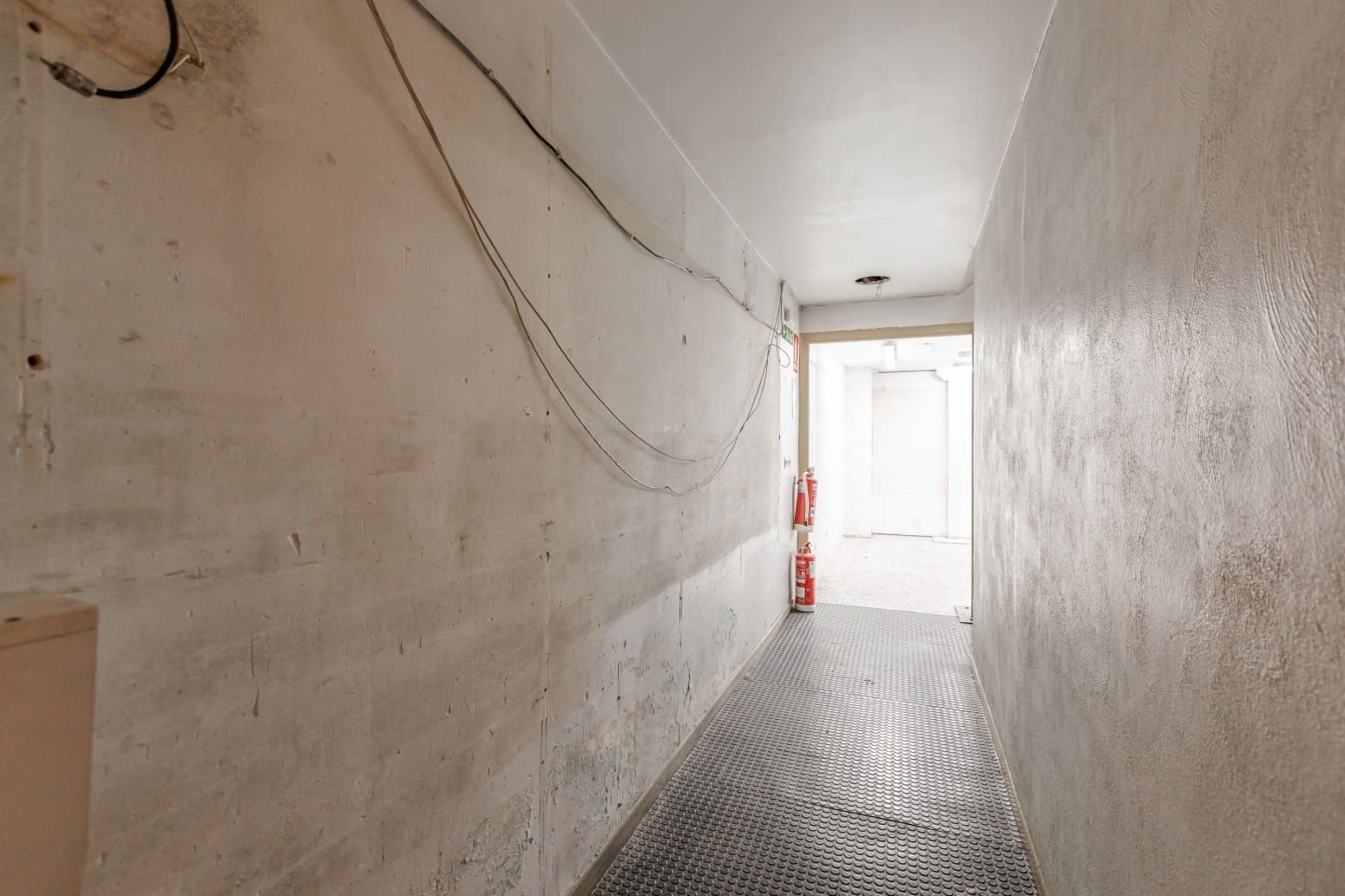 Commercial for sale in Pamplona / Iruna - € 220,000 (Ref: 9794316)