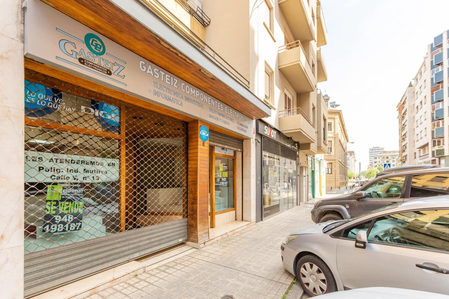 Commercial for sale in Pamplona / Iruna - € 220,000 (Ref: 9794316)