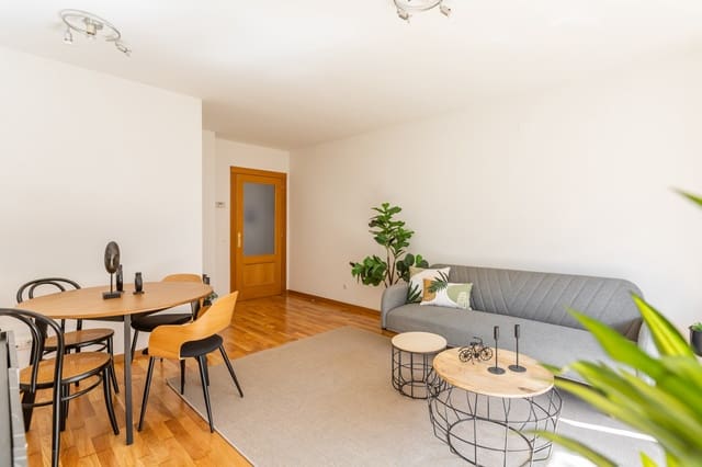 2 soverom Leilighet til salgs i Berriozar med garasje - € 230 000 (Ref: 9796502)