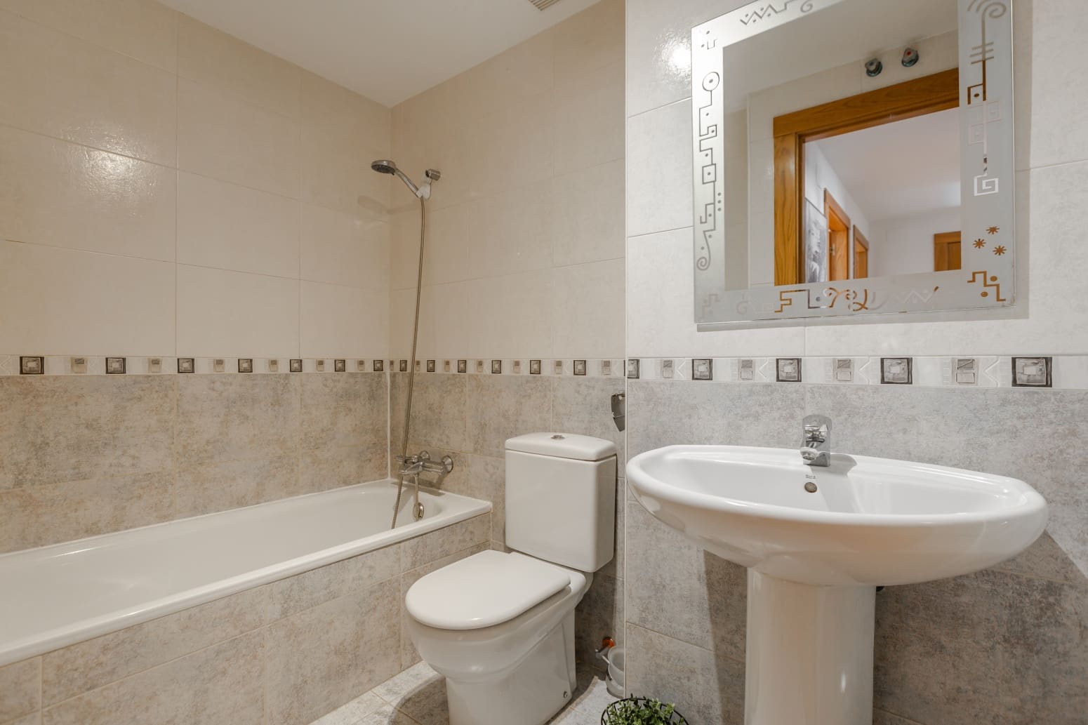 2 bedroom Flat for sale in Berriozar with garage - € 230,000 (Ref: 9796502)